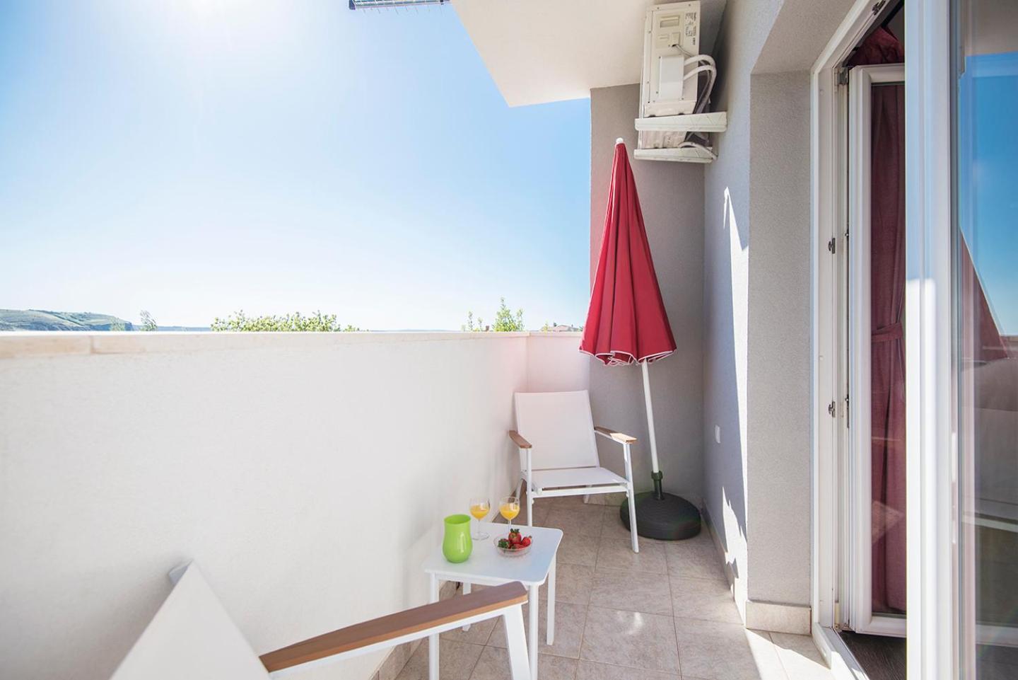 Apartments Cape Deluxe Ртина Екстер'єр фото
