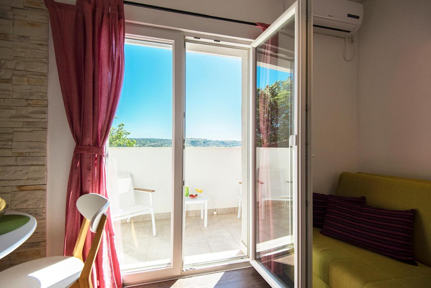 Apartments Cape Deluxe Ртина Екстер'єр фото
