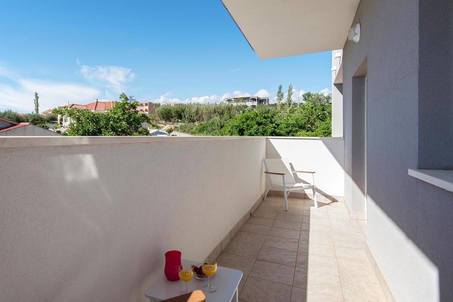 Apartments Cape Deluxe Ртина Екстер'єр фото