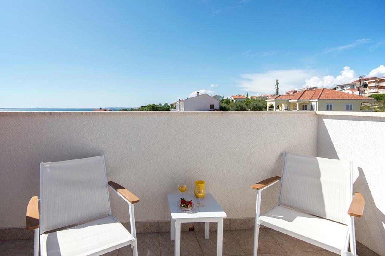 Apartments Cape Deluxe Ртина Екстер'єр фото